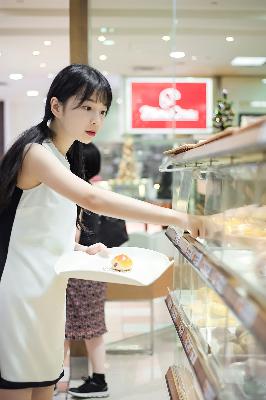 韩国理伦少妇4做爰
