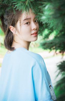 王局长把乳罩解开吃胸的动态图