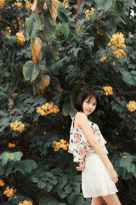 女人荫蒂被添全过程频