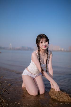 善良的邻居做爰2