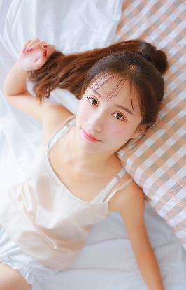 邻居少妇张开双腿让我爽一夜