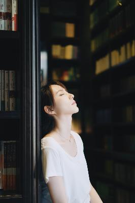 玩弄朋友娇妻呻吟交换电影
