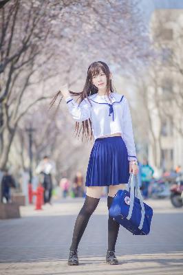 欧美黑吊大战白妞欧美大片