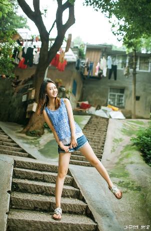 两个奶被揉到高潮了