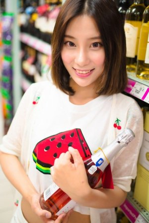 JAPAN丰满MATURE肉感