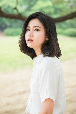 迷人的人妻HHD语中字