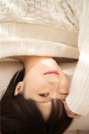 女人张开腿让男人添