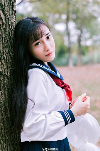 中国白嫩丰满人妻VIDEOS