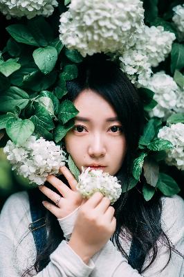 强摸秘书人妻大乳BD