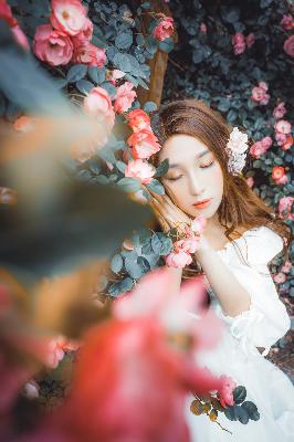 女人大荫蒂被添全过程